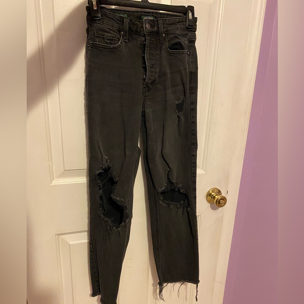 Black ripped jeans